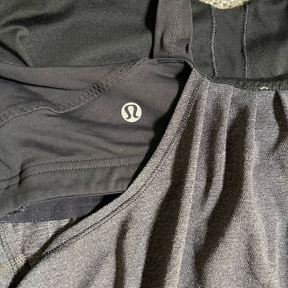 Lululemon run tame me tank gray/black size 4 - Picture 4 of 8